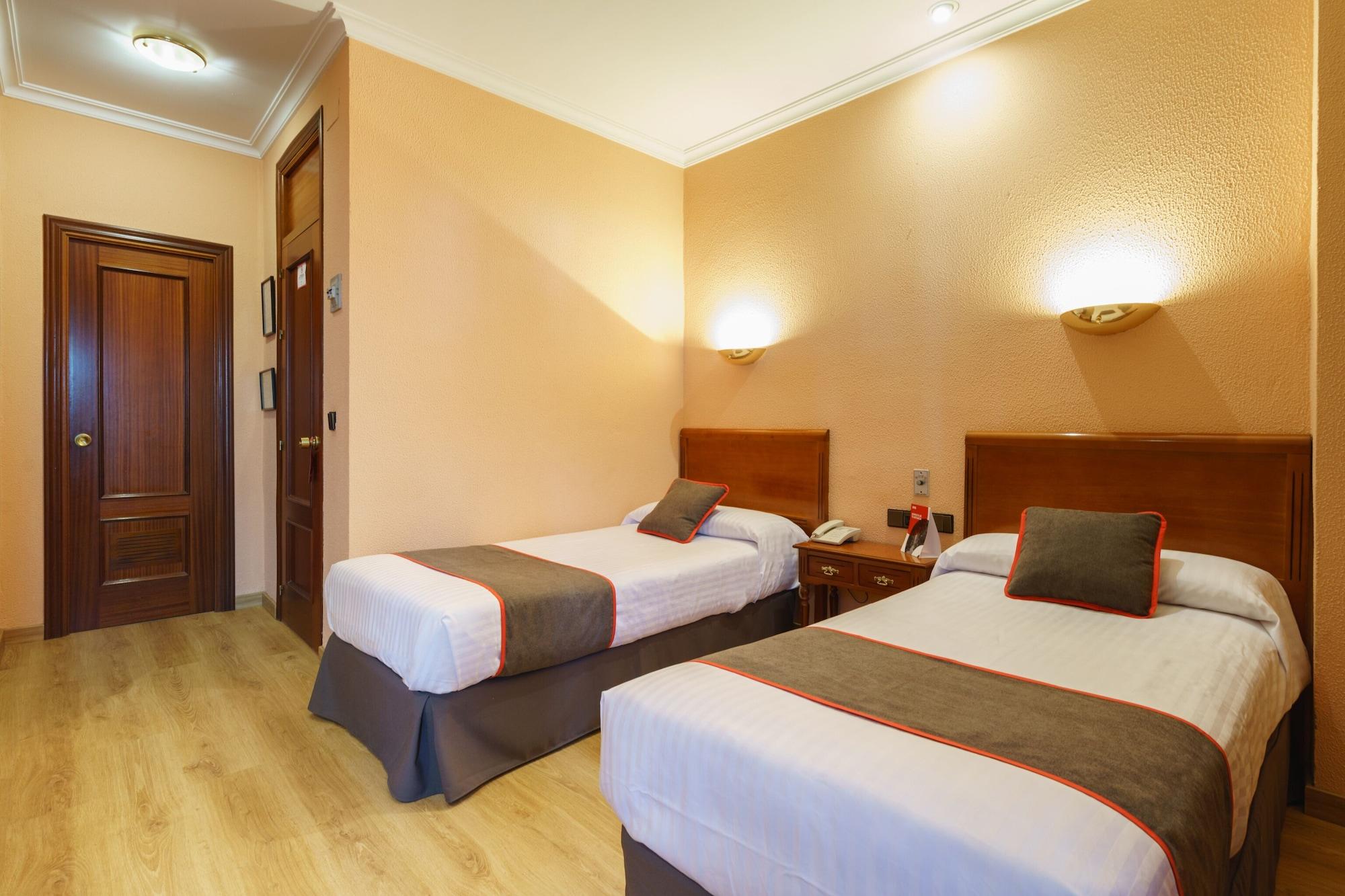 Hotel Los Castanos اراسنا المظهر الخارجي الصورة